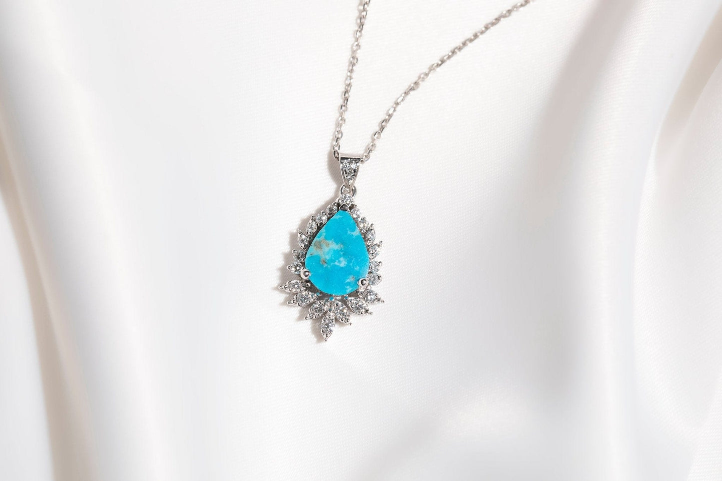 Darya Turquoise and Diamond Pendant/ White gold - LA'AL
