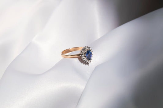 Gohar Pear Cut Sapphire and Baguette Ring , Rose gold - LA'AL